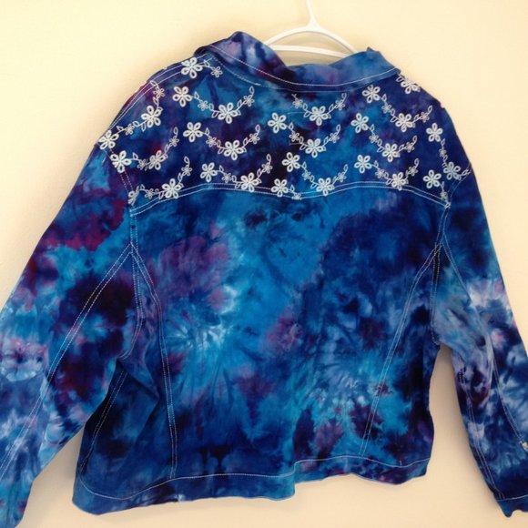 Tie Dye Jean Jacket ice dyed denim blues Handmade - Picture 11 of 16